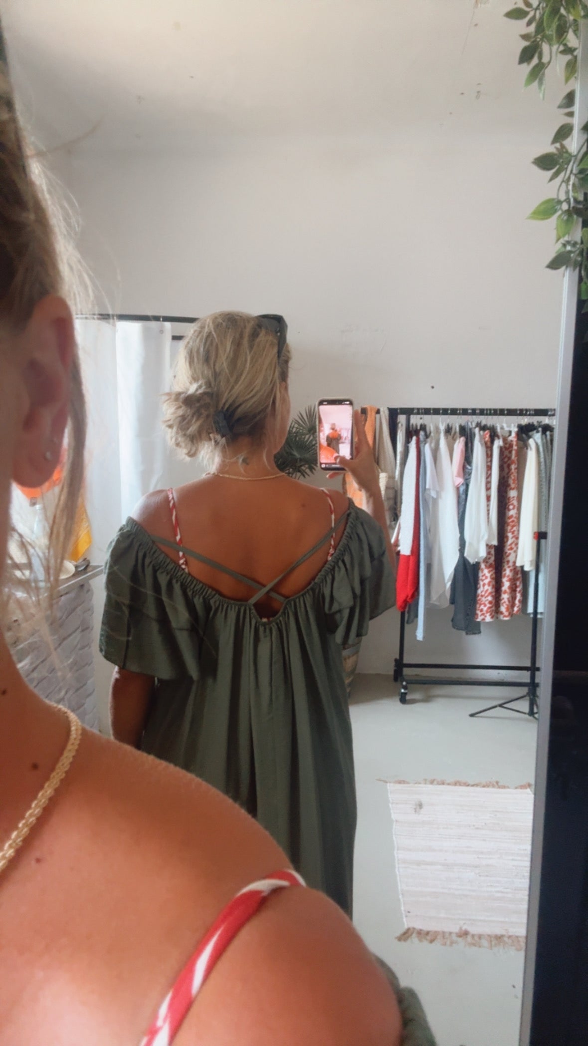 Maxikleid mit Volant Ärmeln militarygrün