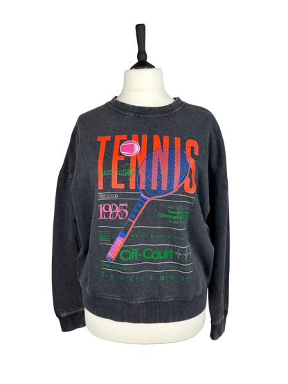 Tennis Sweatshirt - Retro Graphic Pullover in schwarz/dunkelgrau