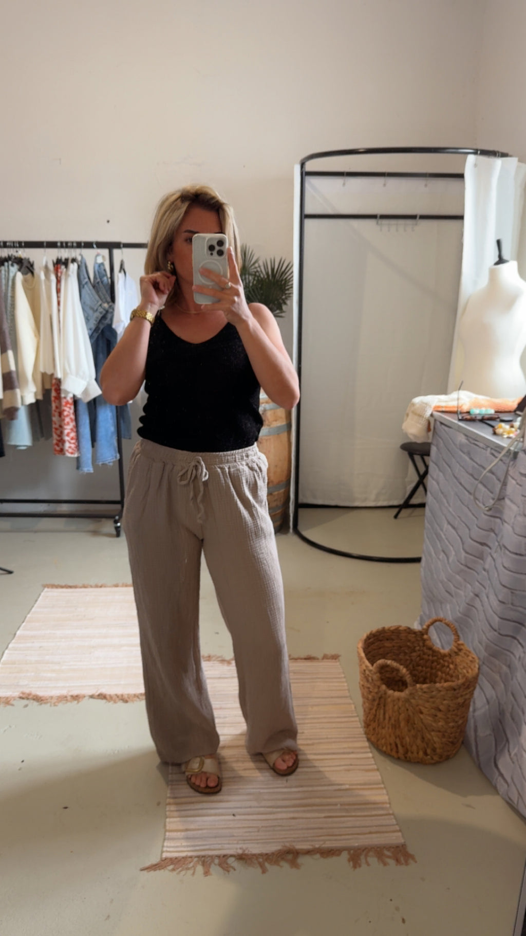 Musselin Hose taupe