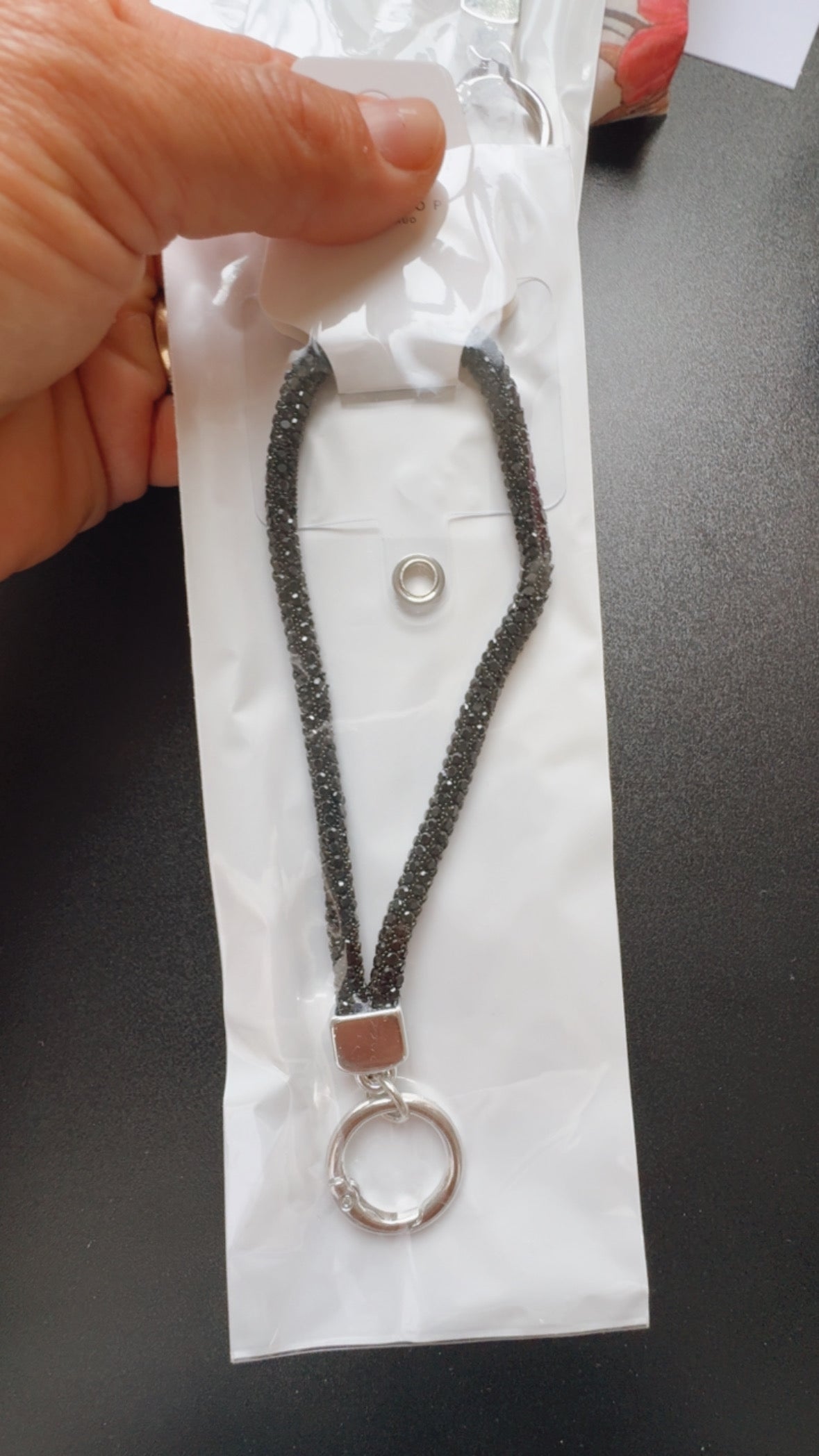 Handykette in verschiedenen Farben