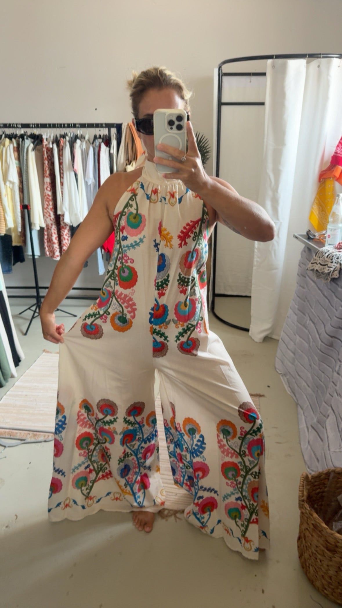 Maxi Jumpsuit mit Blumen Retro Stil creme