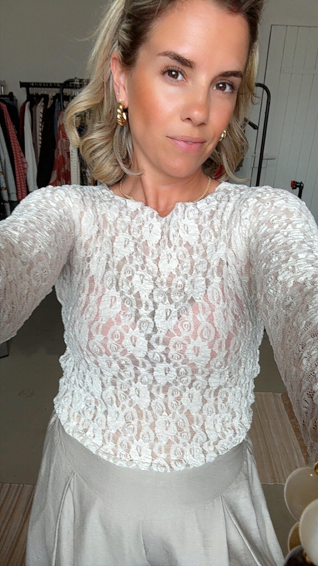 Spitzenoberteil beige
