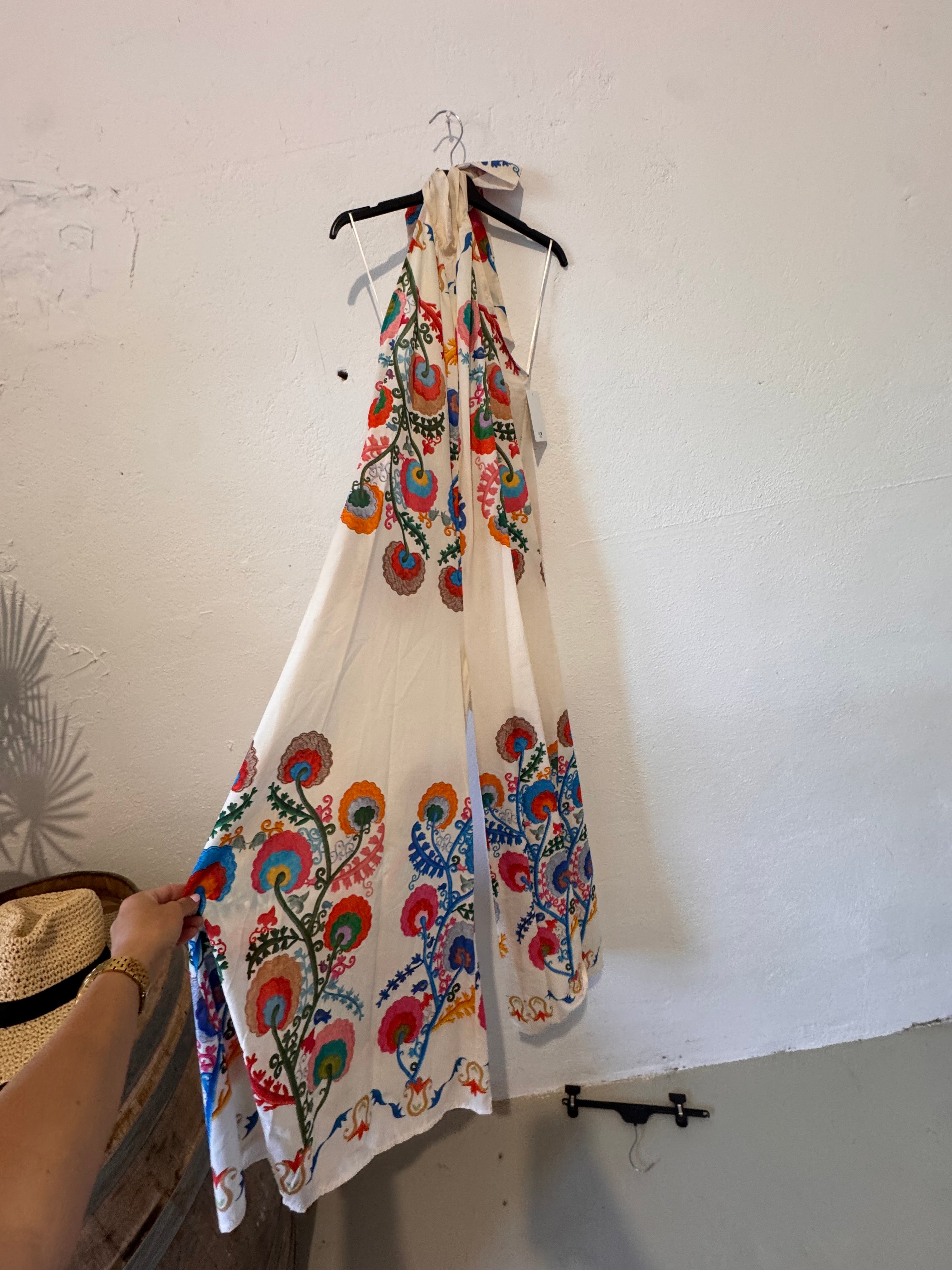Maxi Jumpsuit mit Blumen Retro Stil creme