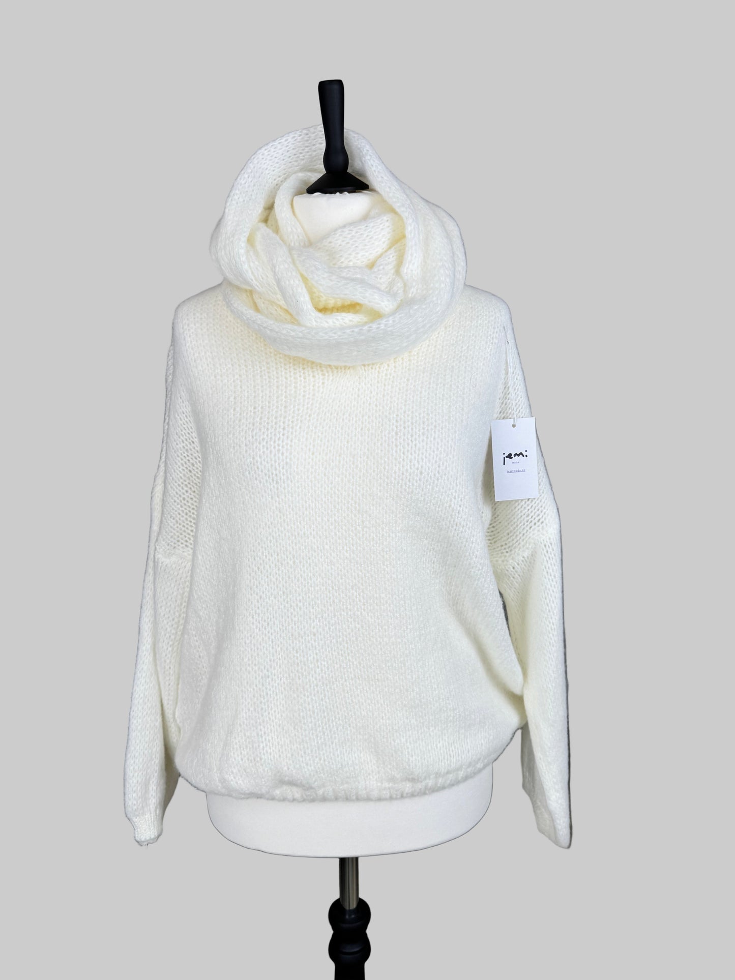 Strickpullover Maximiliane mit Schal Creme