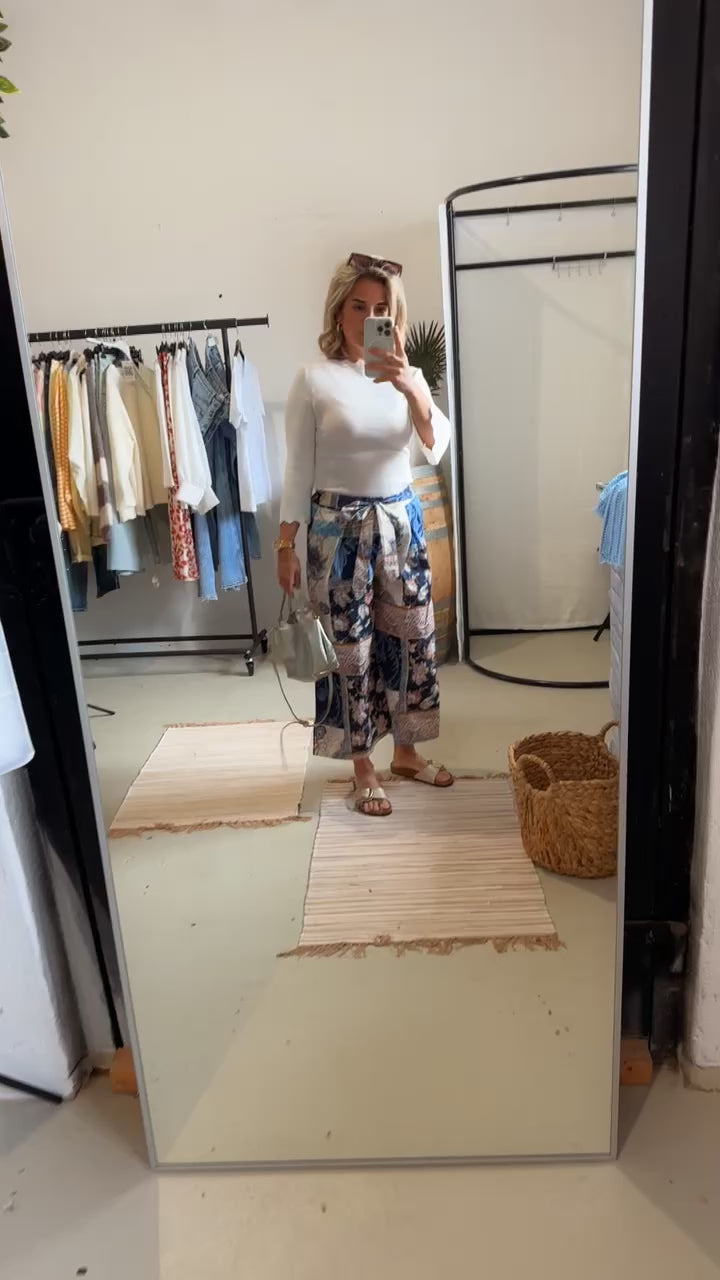 Weite Sommerhose mit Muster Navy blau